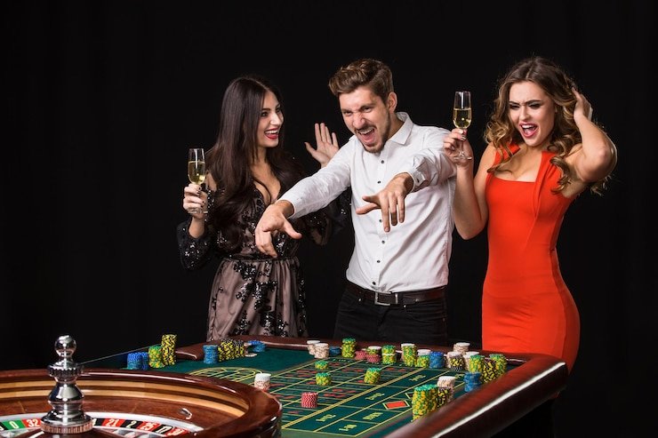 Dashboard login topstar999 menampilkan Bigger Bass Bonanza dan opsi deposit menggunakan DANA atau OVO
